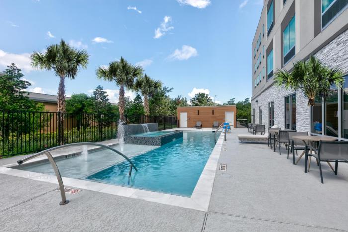 hampton inn and suites shenandoah the woodlands tx