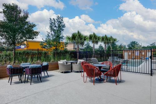 hampton inn and suites shenandoah the woodlands tx