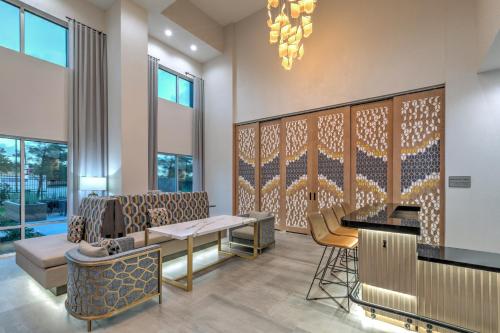 hampton inn and suites shenandoah the woodlands tx