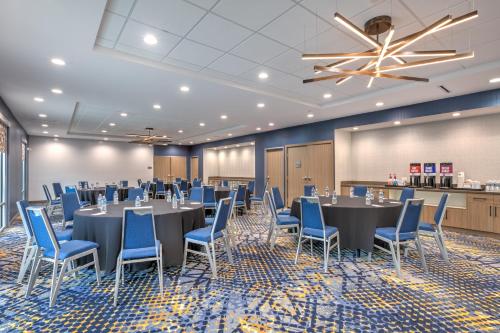 hampton inn and suites shenandoah the woodlands tx