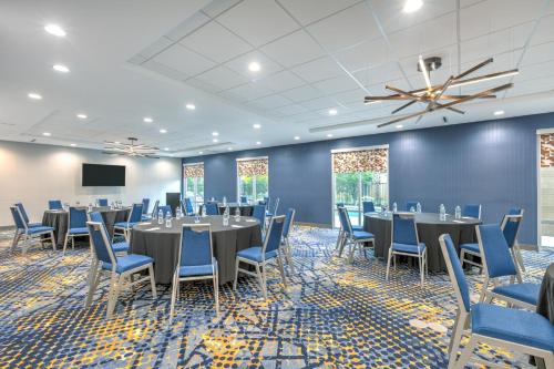 hampton inn and suites shenandoah the woodlands tx