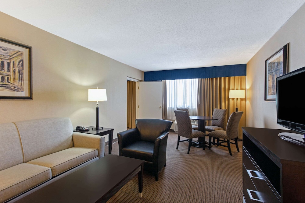 hampton inn manchester downtown