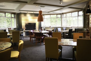 premier inn macclesfield north
