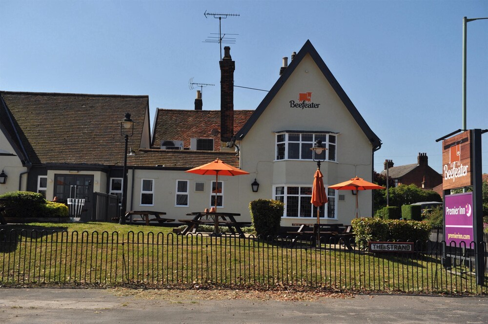 premier inn ipswich south