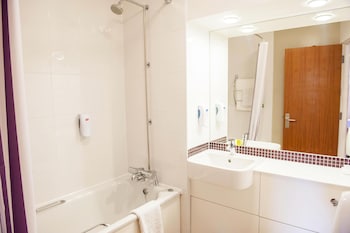 premier inn ipswich south