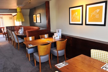 premier inn ipswich south