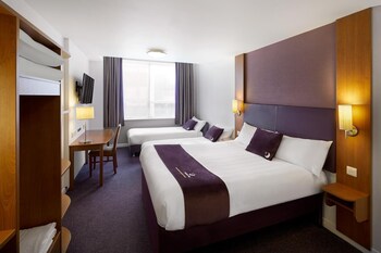 premier inn ipswich south