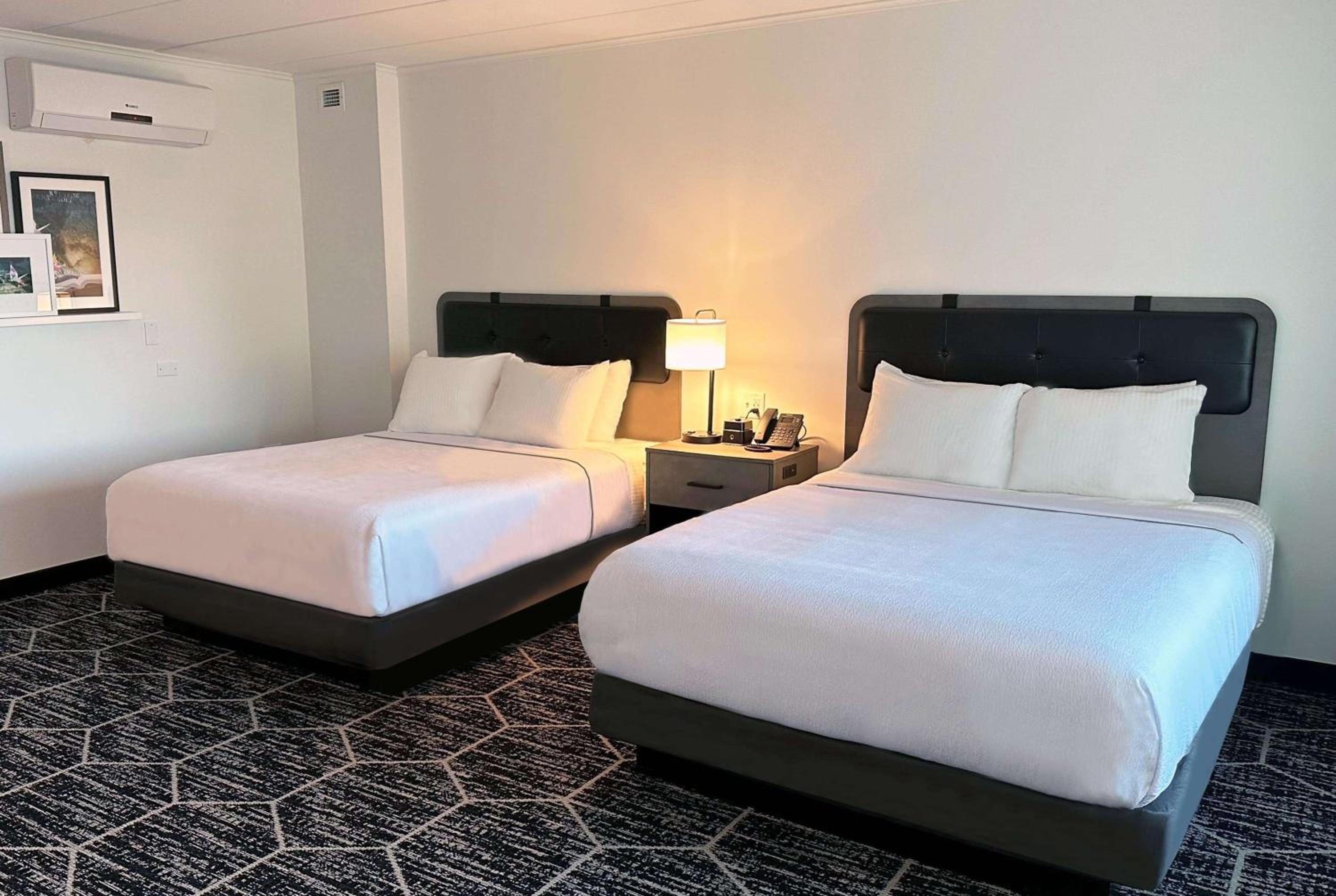 hampton inn and suites bakersfield central