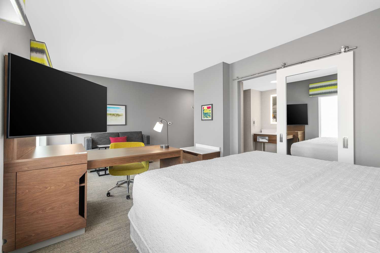 hampton inn and suites bakersfield central