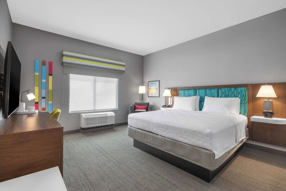 hampton inn and suites bakersfield central