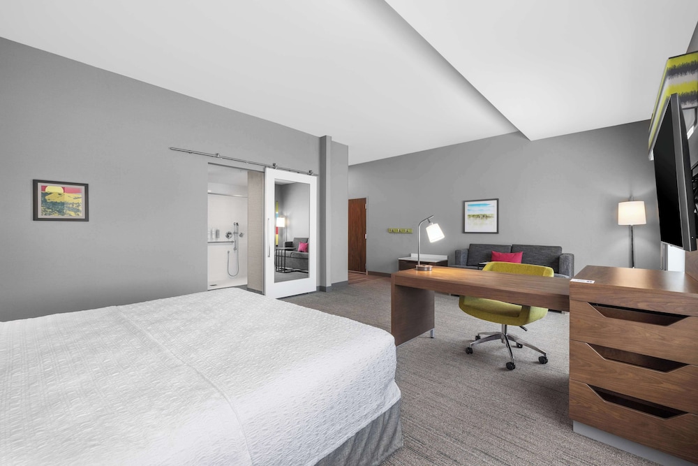 hampton inn and suites bakersfield central