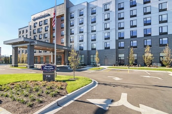 hampton inn and suites chicago medical district uic