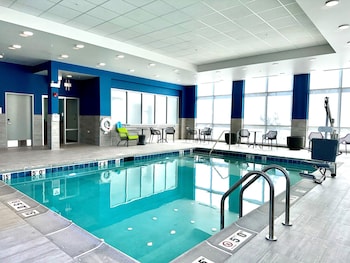 hampton inn and suites chicago medical district uic