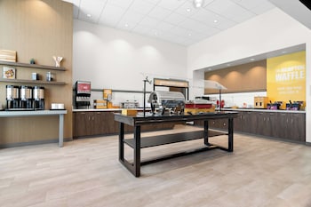 hampton inn and suites chicago medical district uic