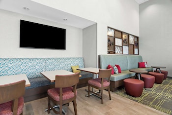 hampton inn and suites chicago medical district uic