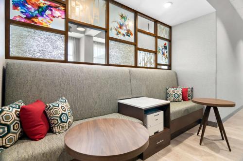 hampton inn and suites chicago medical district uic