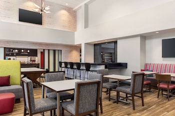 hampton inn and suites oroville
