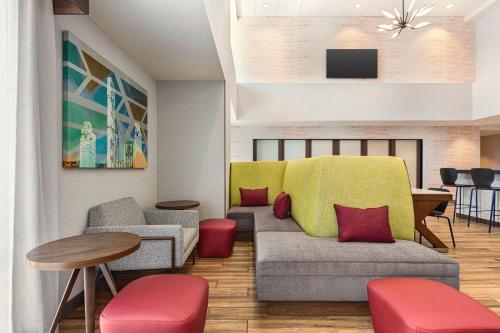 hampton inn and suites oroville