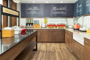 hampton inn and suites porter ranch los angeles