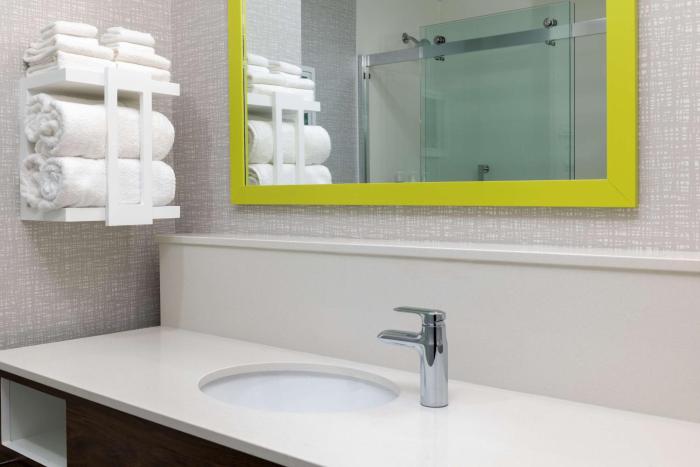 hampton inn and suites porter ranch los angeles