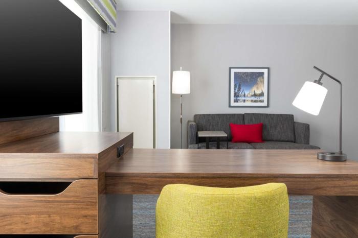hampton inn and suites porter ranch los angeles