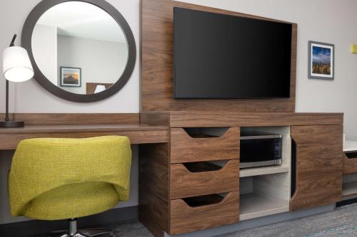 hampton inn and suites porter ranch los angeles