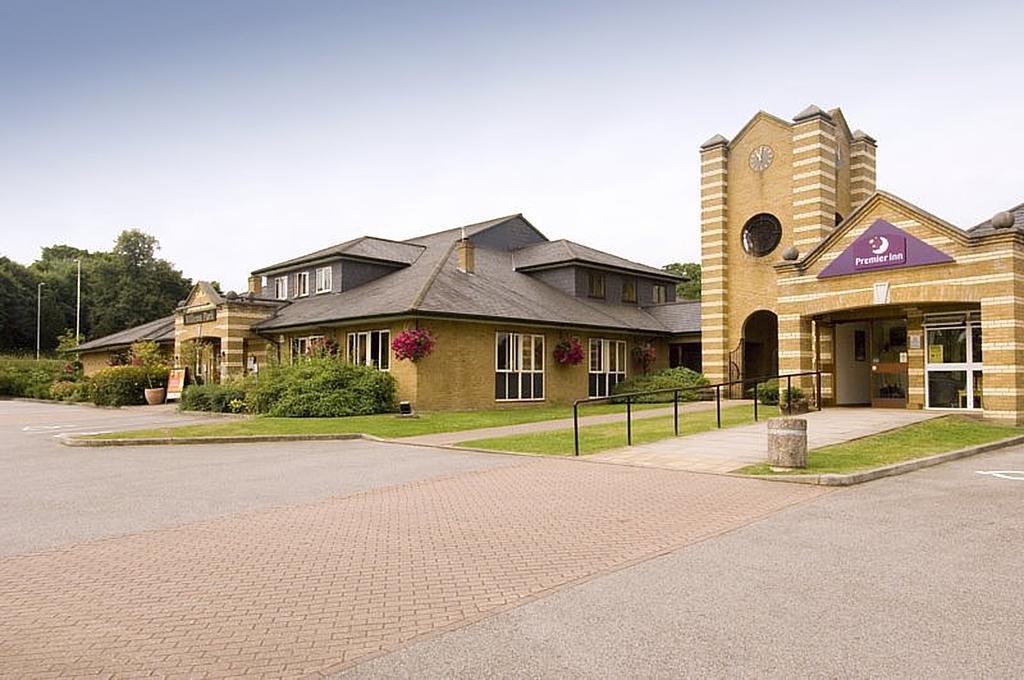 Premier Inn Aldershot,Farnborough>>Aldershot,3 star