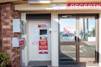 allan cunningham motel