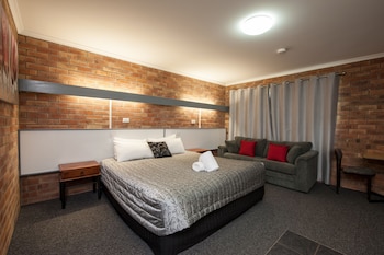 allan cunningham motel