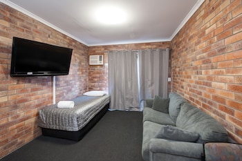 allan cunningham motel
