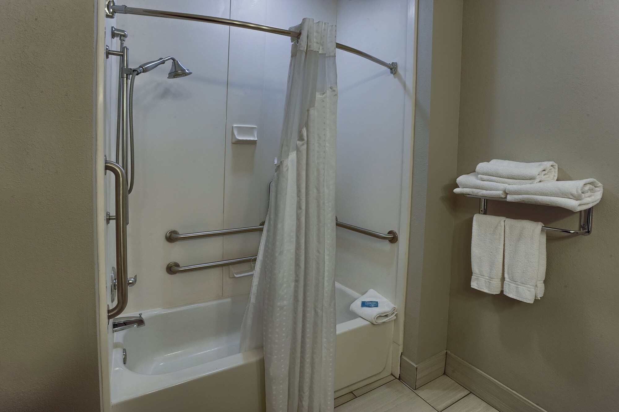 holiday inn express hotel and suites pell city by ihg