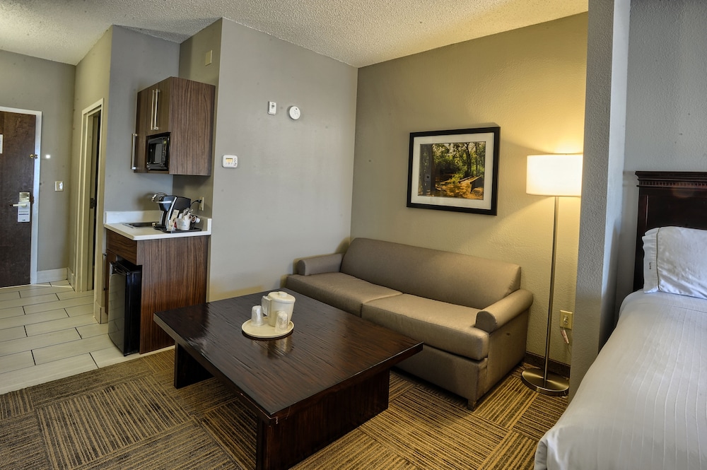 holiday inn express hotel and suites pell city by ihg
