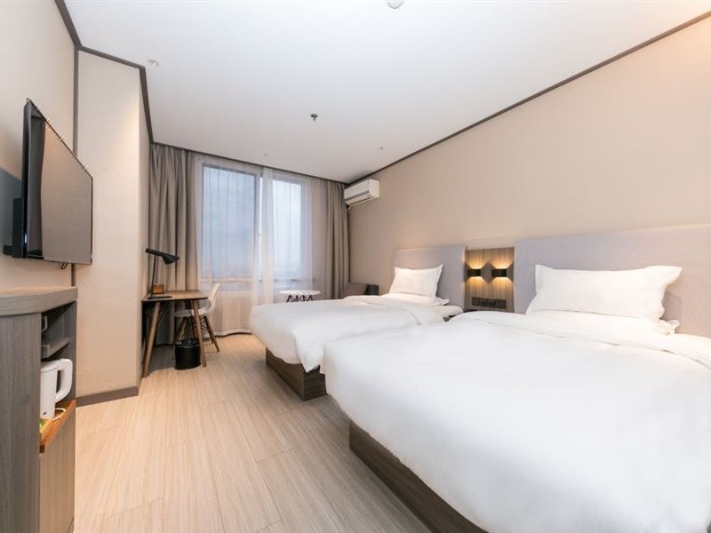 hanting hotel taizhou jiaojiang baolong city