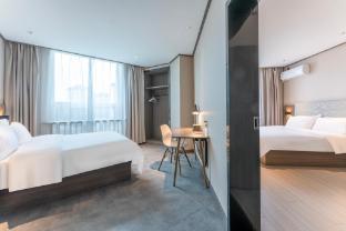 hanting hotel taizhou jiaojiang baolong city