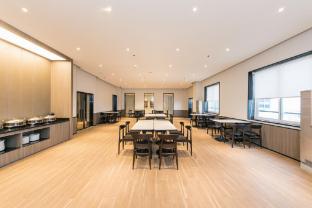Hanting Hotel Taizhou Jiaojiang Baolong City,,2 star
