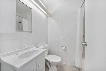 scamander beach resort