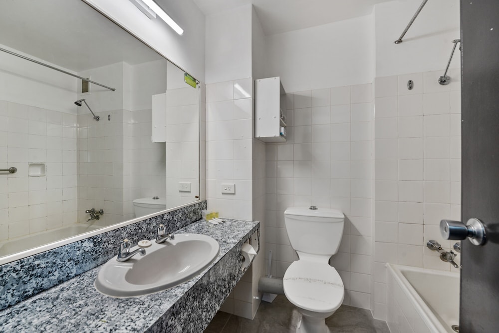 scamander beach resort