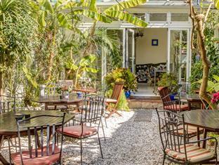 hotel liberty sitges