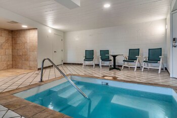 Hotel Penticton: Ascend Collection,Penticton>>Kelowna,3 star