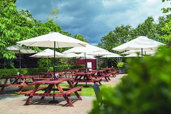 athlone springs hotel