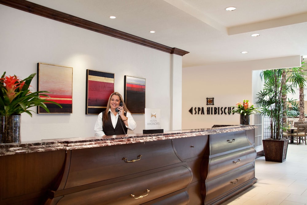 embassy suites la quinta hotel and spa
