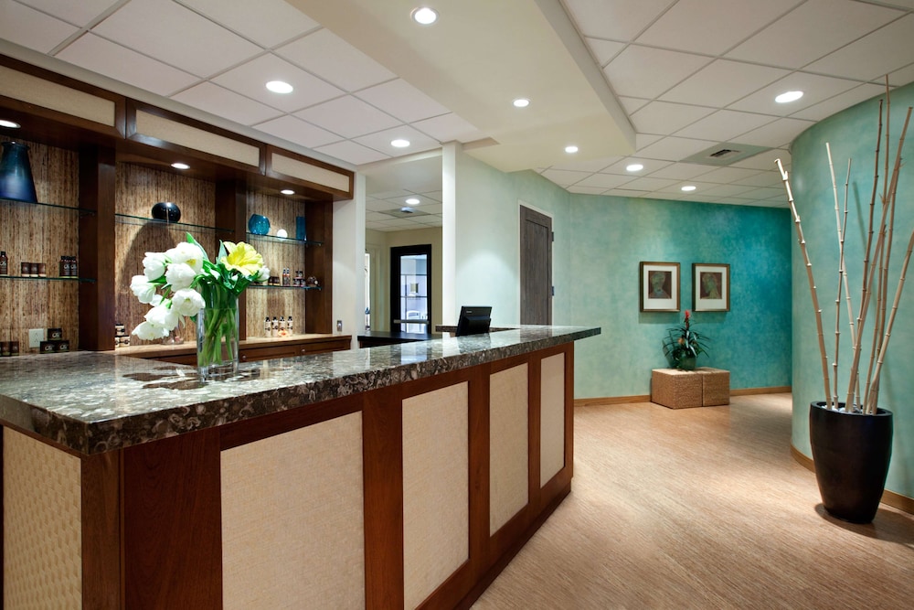embassy suites la quinta hotel and spa
