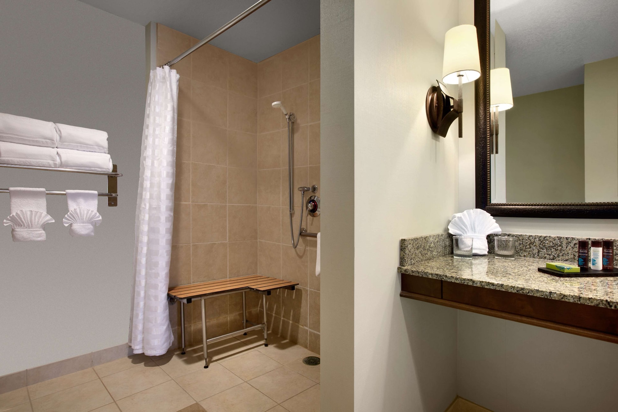 embassy suites la quinta hotel and spa