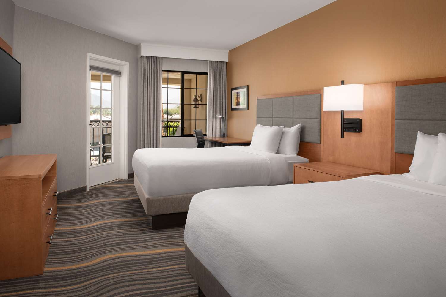 embassy suites la quinta hotel and spa