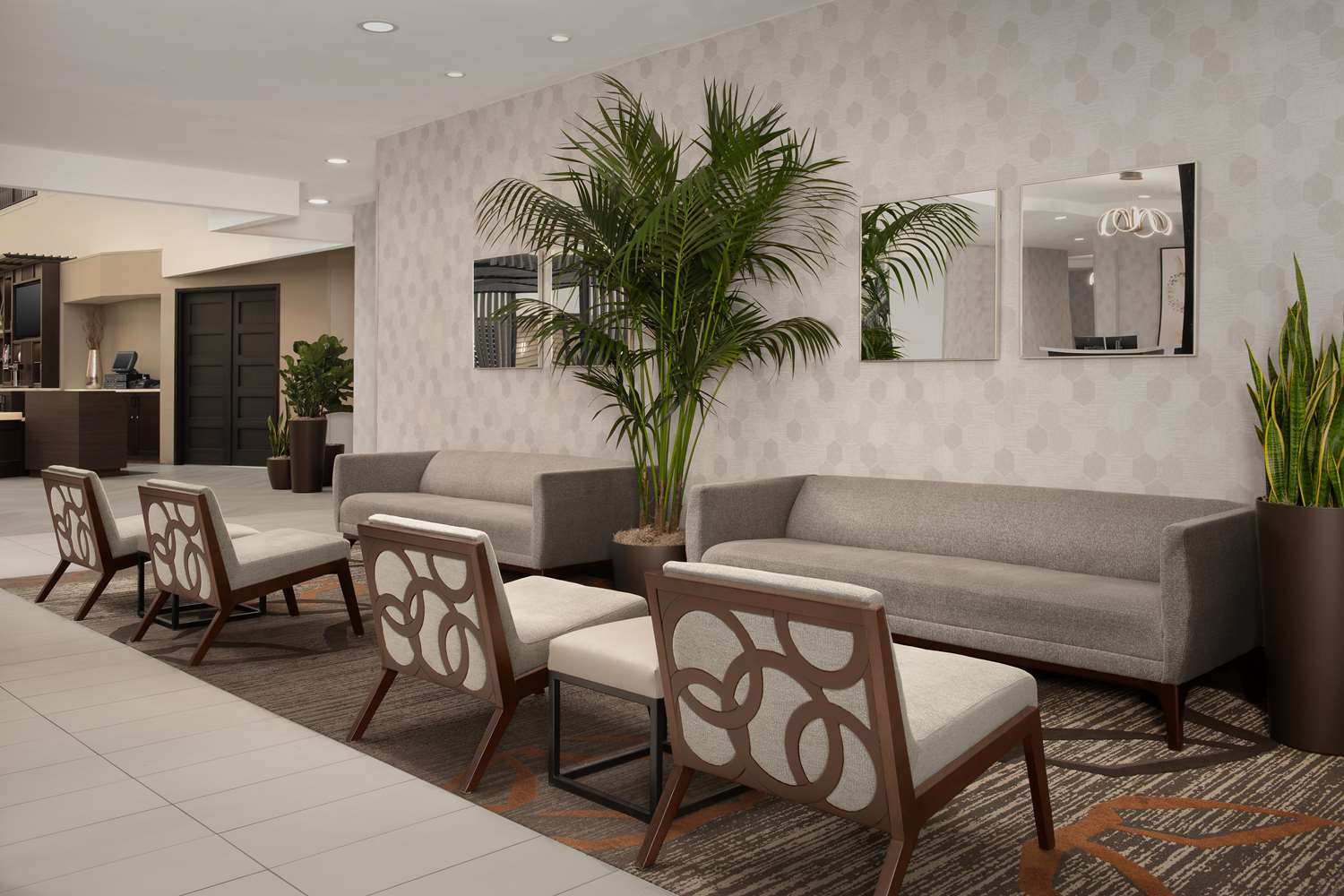 embassy suites la quinta hotel and spa
