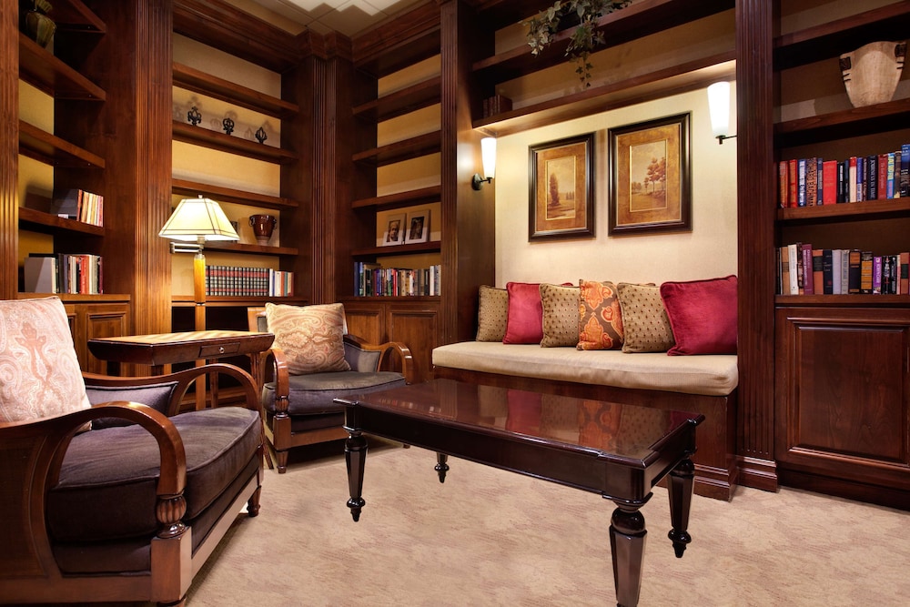 embassy suites la quinta hotel and spa