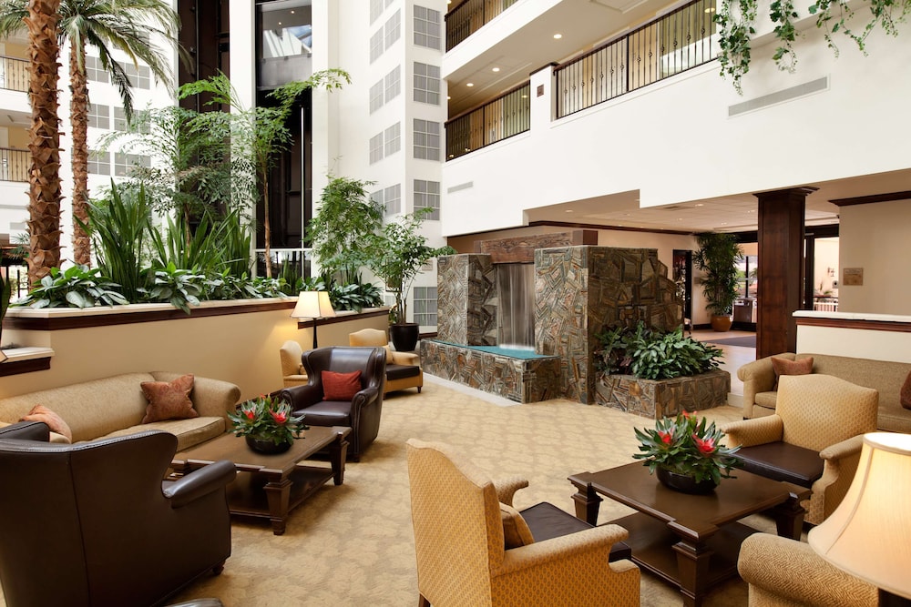 embassy suites la quinta hotel and spa