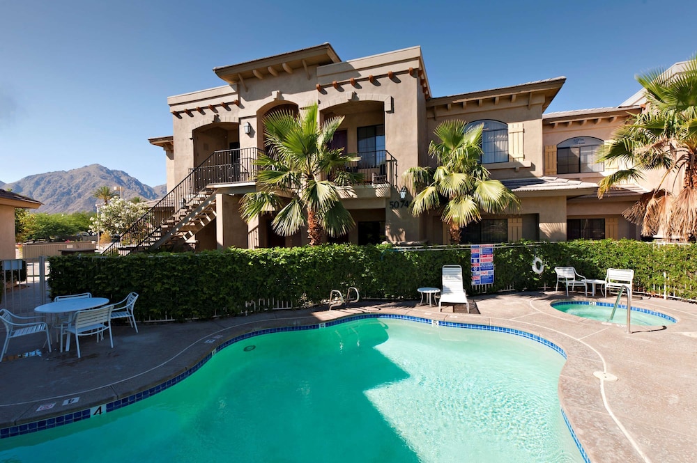 embassy suites la quinta hotel and spa