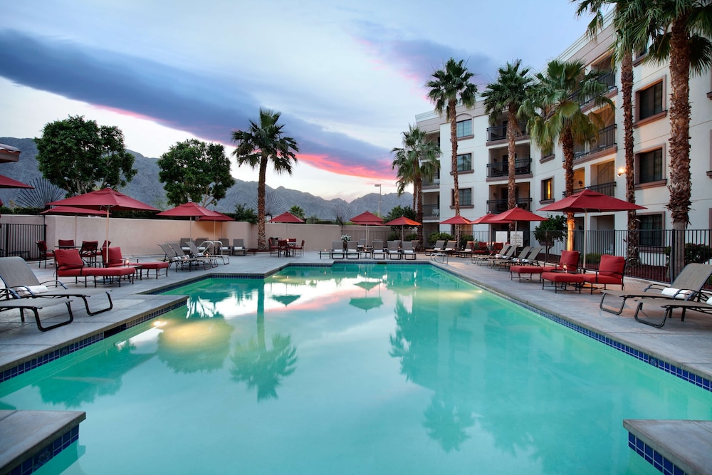 embassy suites la quinta hotel and spa