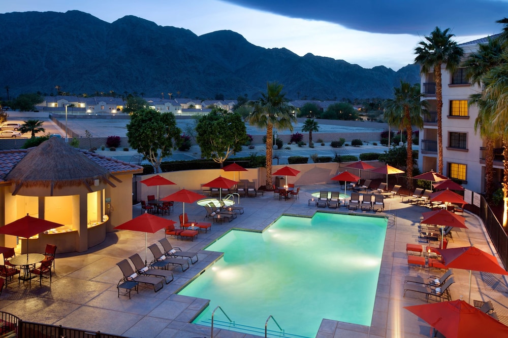 embassy suites la quinta hotel and spa